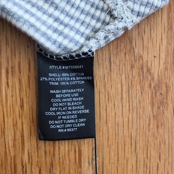 Sanctuary small long sleeve tee! - Picture 5 of 5